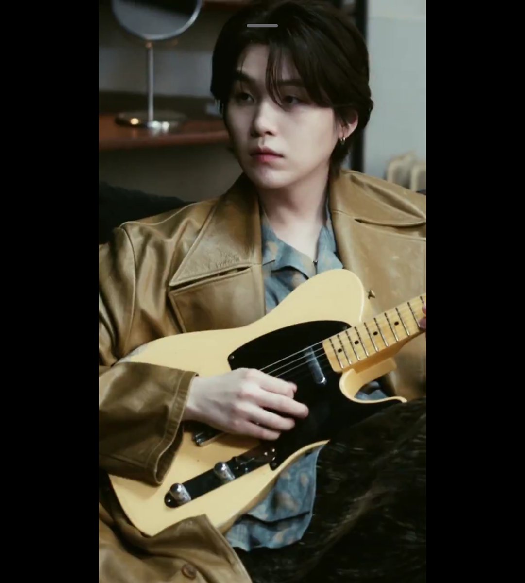 뭐지 너무 예쁘고 귀여운데
정신을 못 차리겠다