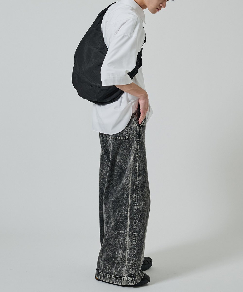 지민이가방
OUAT
BLACK OFFICE BAG 이거인듯(꾸벅)