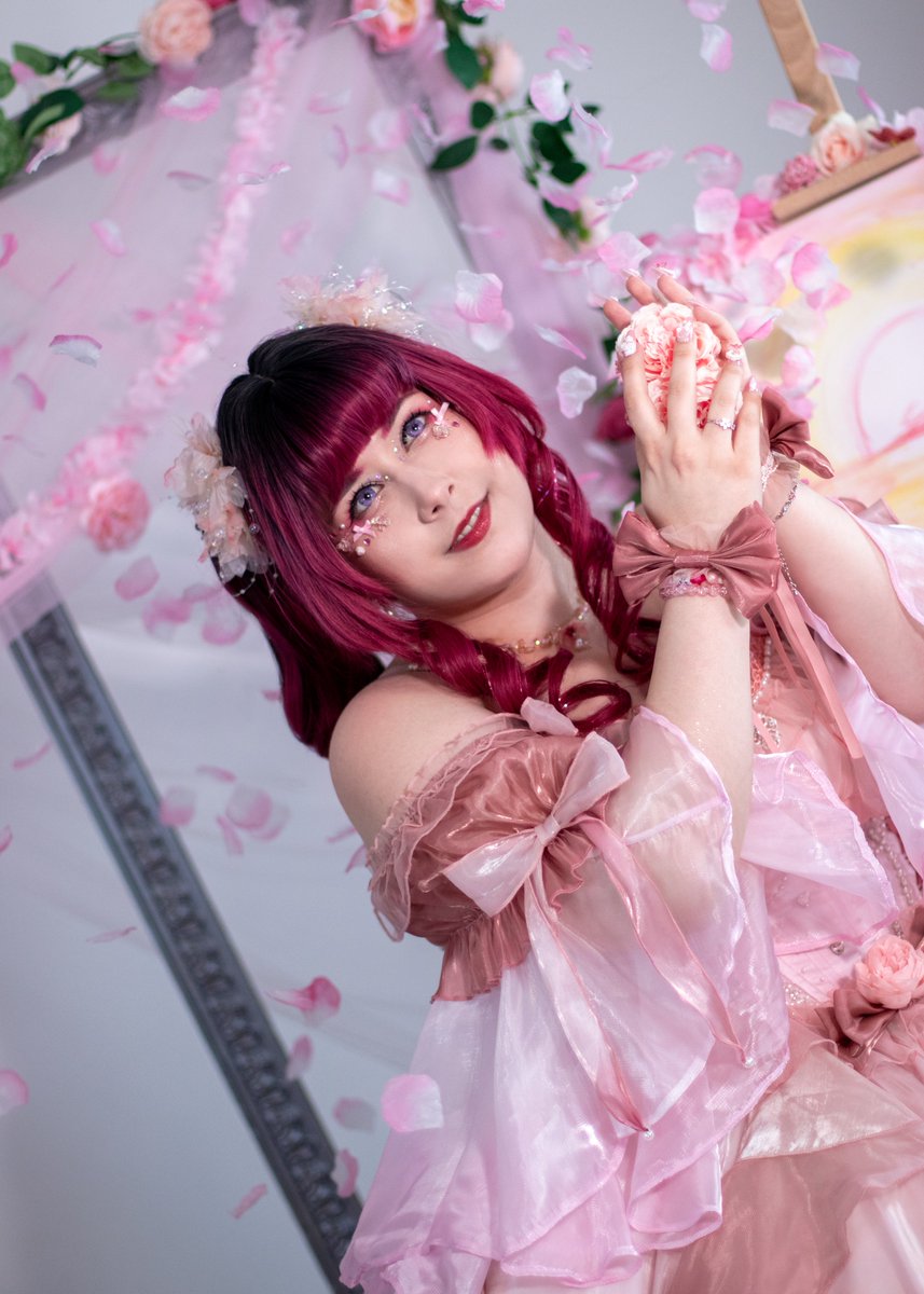 🐱 “We met, not regretting any of the hardships we had overcome!” 🐱

Happy Valentine's Day! Are you celebrating today with your loved ones? 🩷 I’ll be out on a date later today, I’ll make sure to dress up nicely! 🐱💕