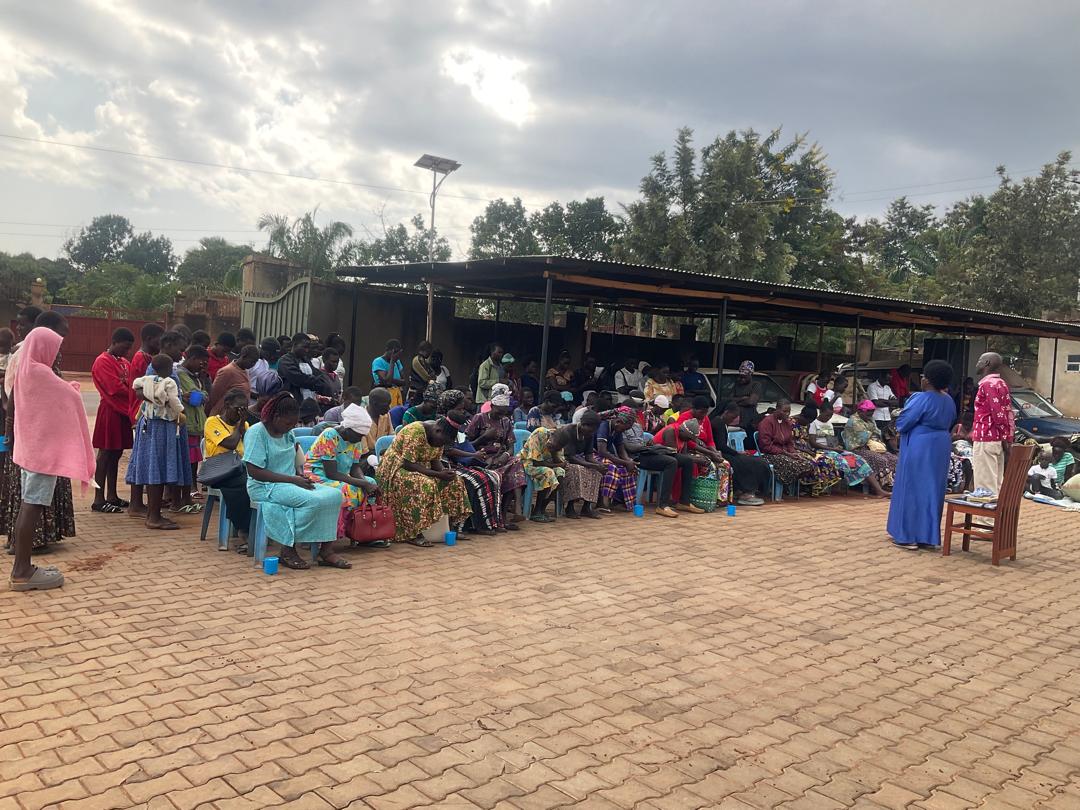 BettyAol_Ocan's tweet photo. I convened a meeting with the beneficiaries of a bursary program offered by Excel High School Mukono.

I encouraged the students to maximise this opportunity and strive for greater heights.

Be Blessed. https://t.co/h2ctbPQ2uY