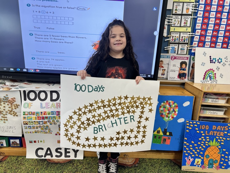 KeyportSchools's tweet photo. Our students loved presenting their 100th Day of School projects! They counted to 100 and proudly showcased their creativity! https://t.co/xsBzuISbd6