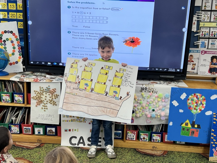 KeyportSchools's tweet photo. Our students loved presenting their 100th Day of School projects! They counted to 100 and proudly showcased their creativity! https://t.co/xsBzuISbd6
