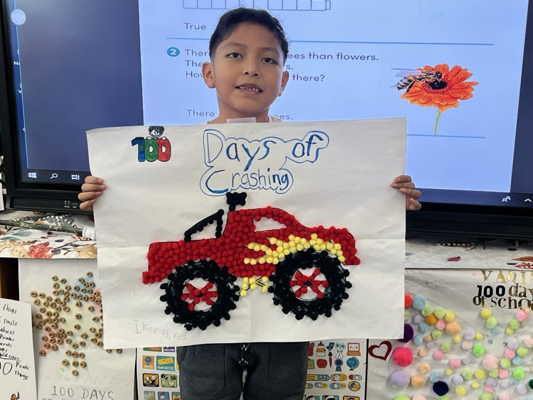 KeyportSchools's tweet photo. Our students loved presenting their 100th Day of School projects! They counted to 100 and proudly showcased their creativity! https://t.co/xsBzuISbd6