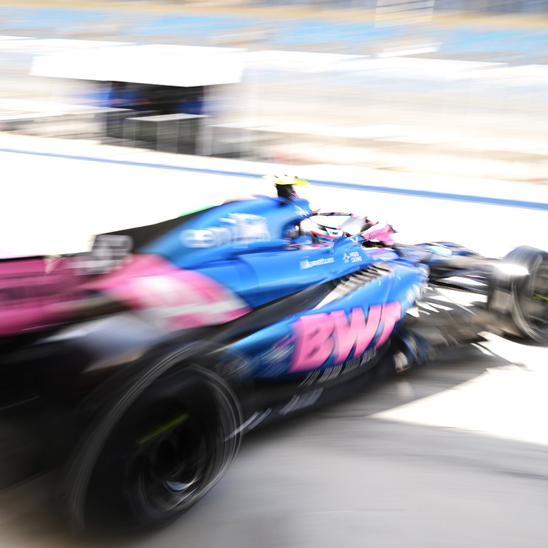 eToroES's tweet photo. El equipo BWT Alpine de Fórmula Uno ya ha comenzado los test de pretemporada en Baréin.

La preparación marca el rendimiento. Los datos guían cada decisión.

🏁 La misma mentalidad que nos mueve en eToro.

@AlpineF1Team @PierreGASLY @FranColapinto