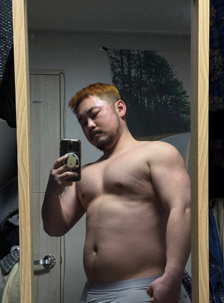 bbangmo2's tweet image. 오랜만에 ㅇㅇㅇ💪🏼