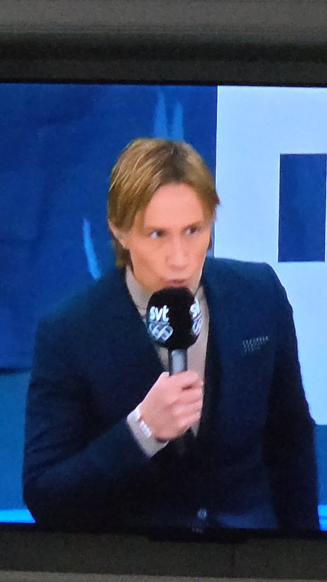 BaggeViktor's tweet photo. Skoj Fredric Weigel fått jobb #svt #hockeyettan #difhockey https://t.co/vZYftvXuRT