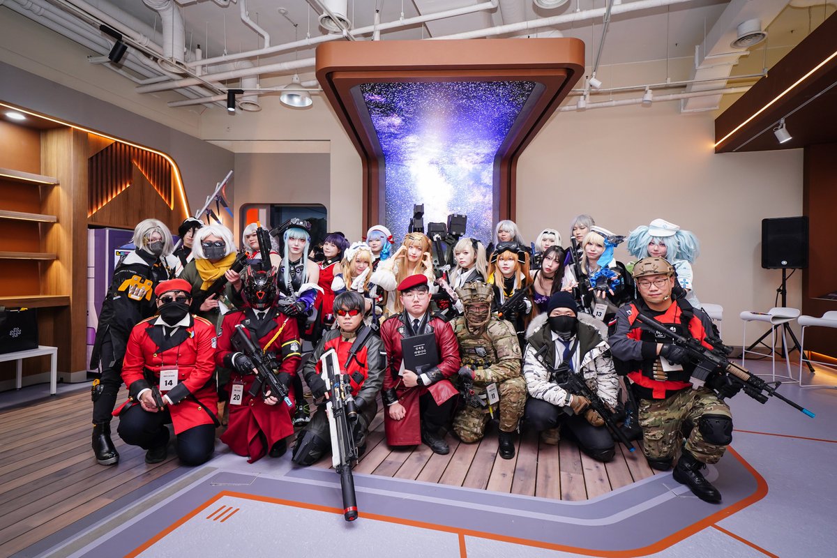 지난주 행사 단체사진 받았다 ㅋㅋㅋㅋ