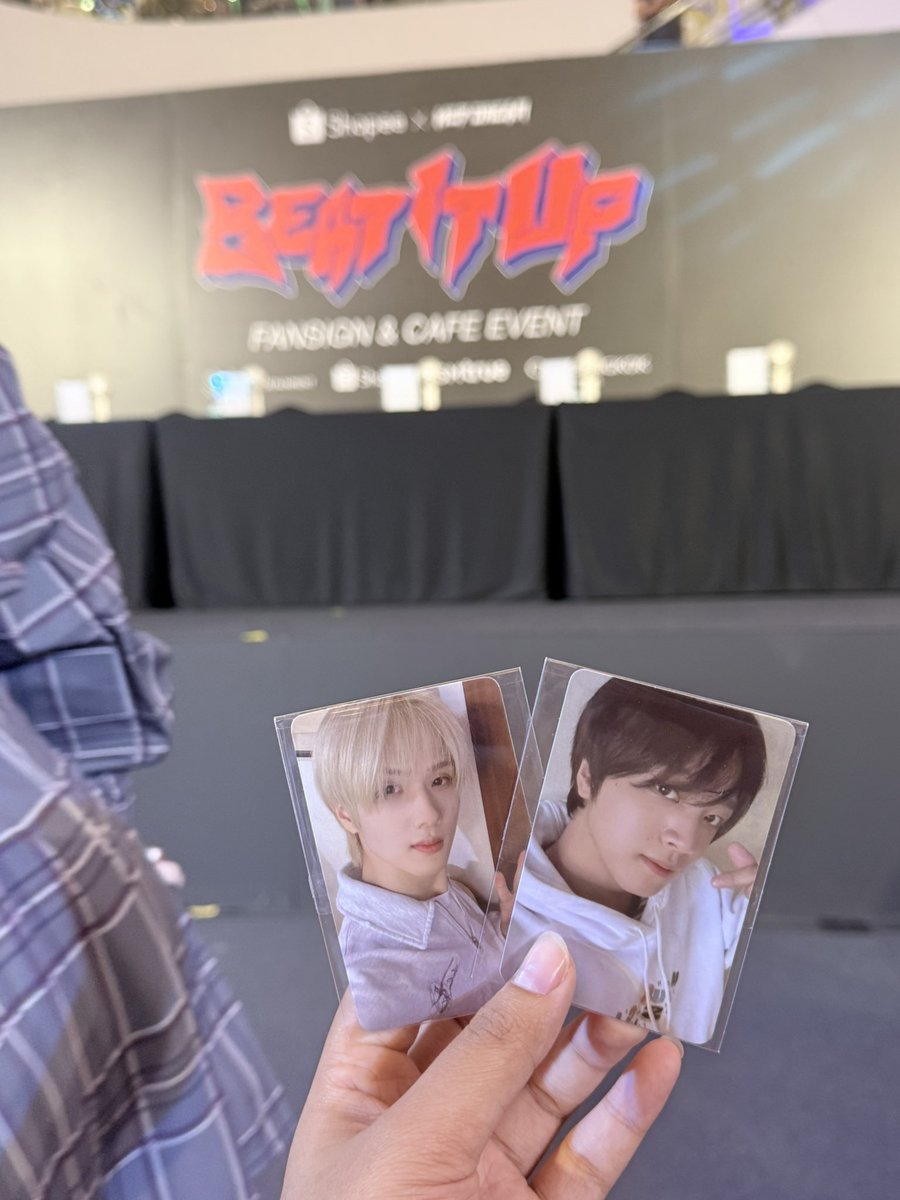 มีใครอยากแลกไหมคะ 
เรา : จีซอง แฮชาน
คุณ : อินจุน อินจุน /เหรินจวิ้น เหรินจวิ้น

#ShopeexNCTDREAMEvent