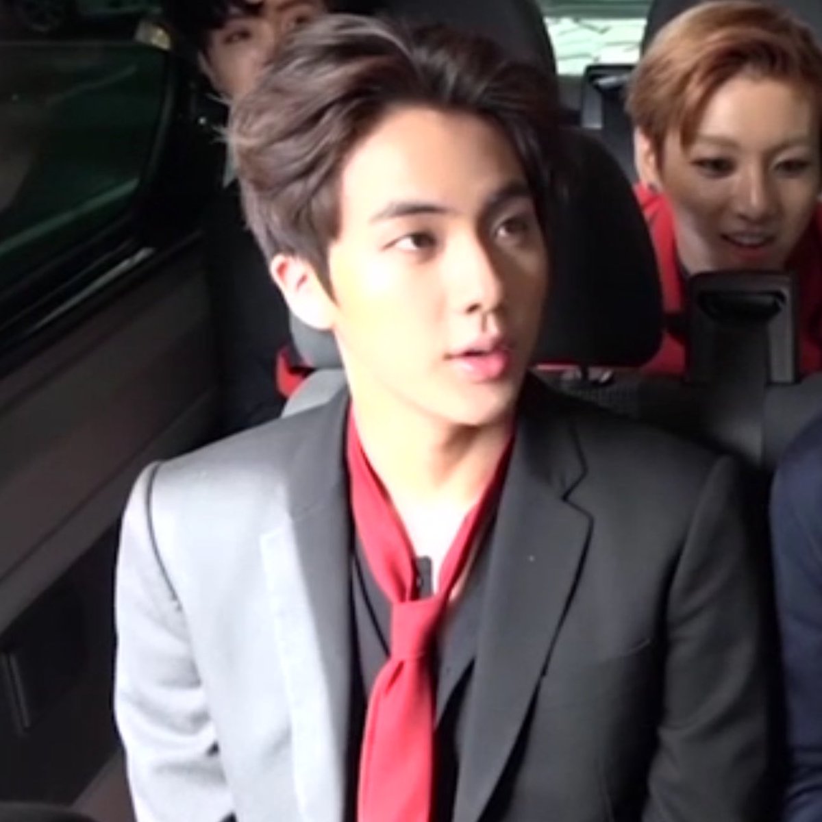 17kimseokjin's tweet image. 2015                                                2026