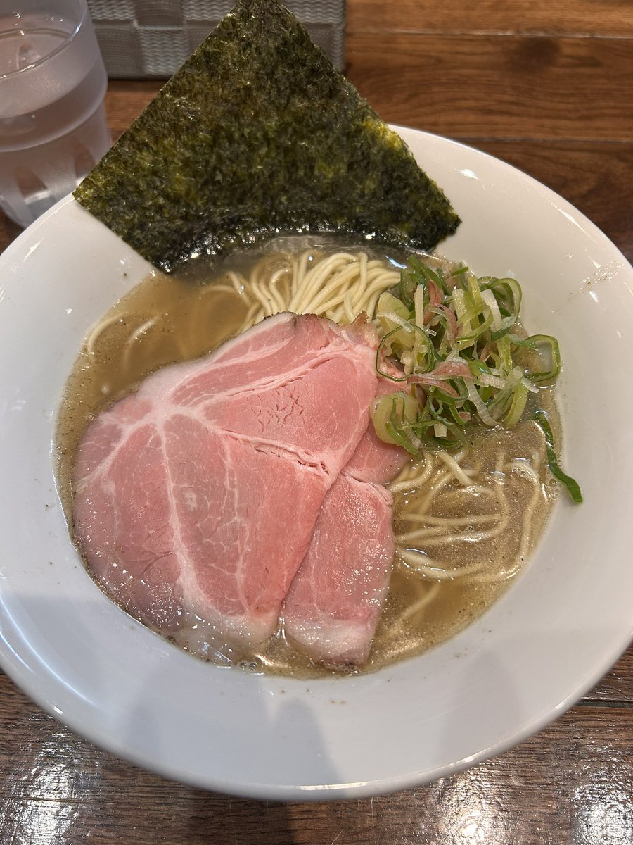 pohanacha's tweet photo. 久しぶりにログイン島下
最近食べたラーメンと肉です。 https://t.co/82798KK3Iy
