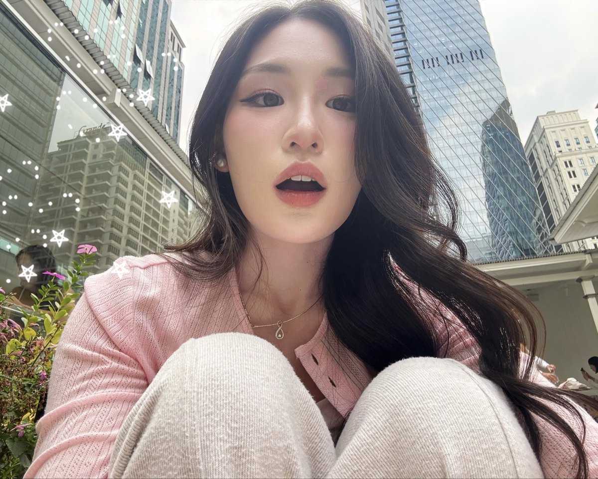 SaraSupatsara tweet media