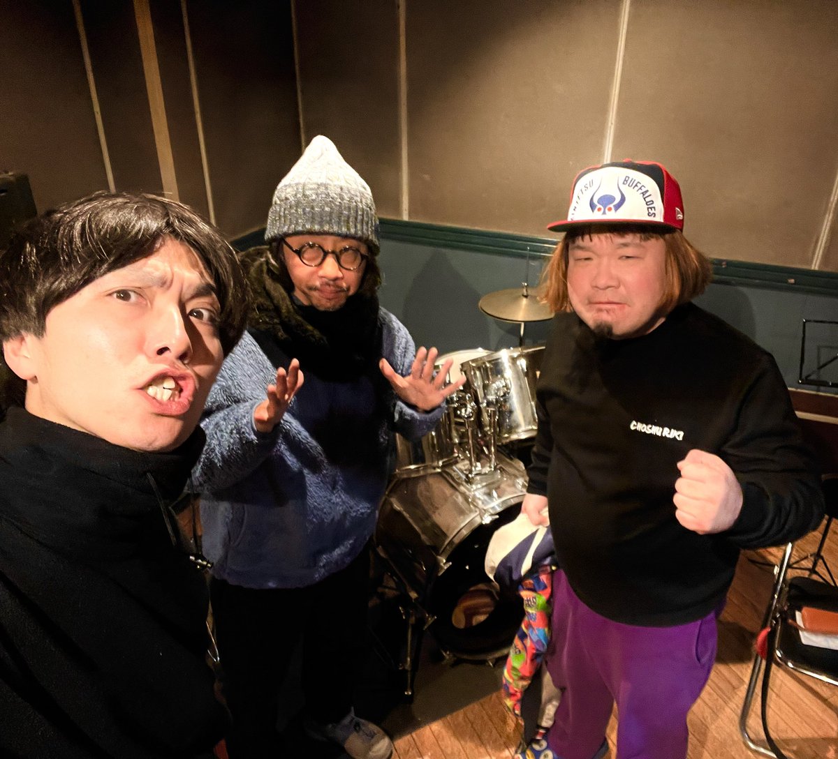 カモン・パンチ【公式】 tweet media