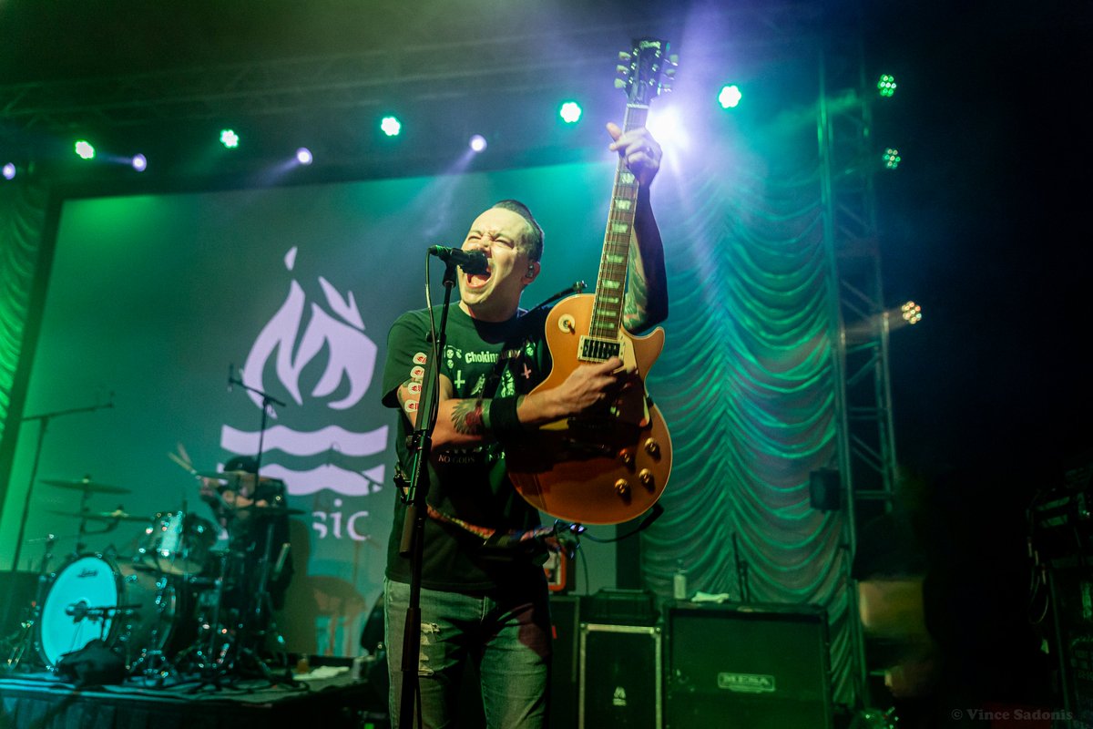 FavoriteSightsSounds tweet media