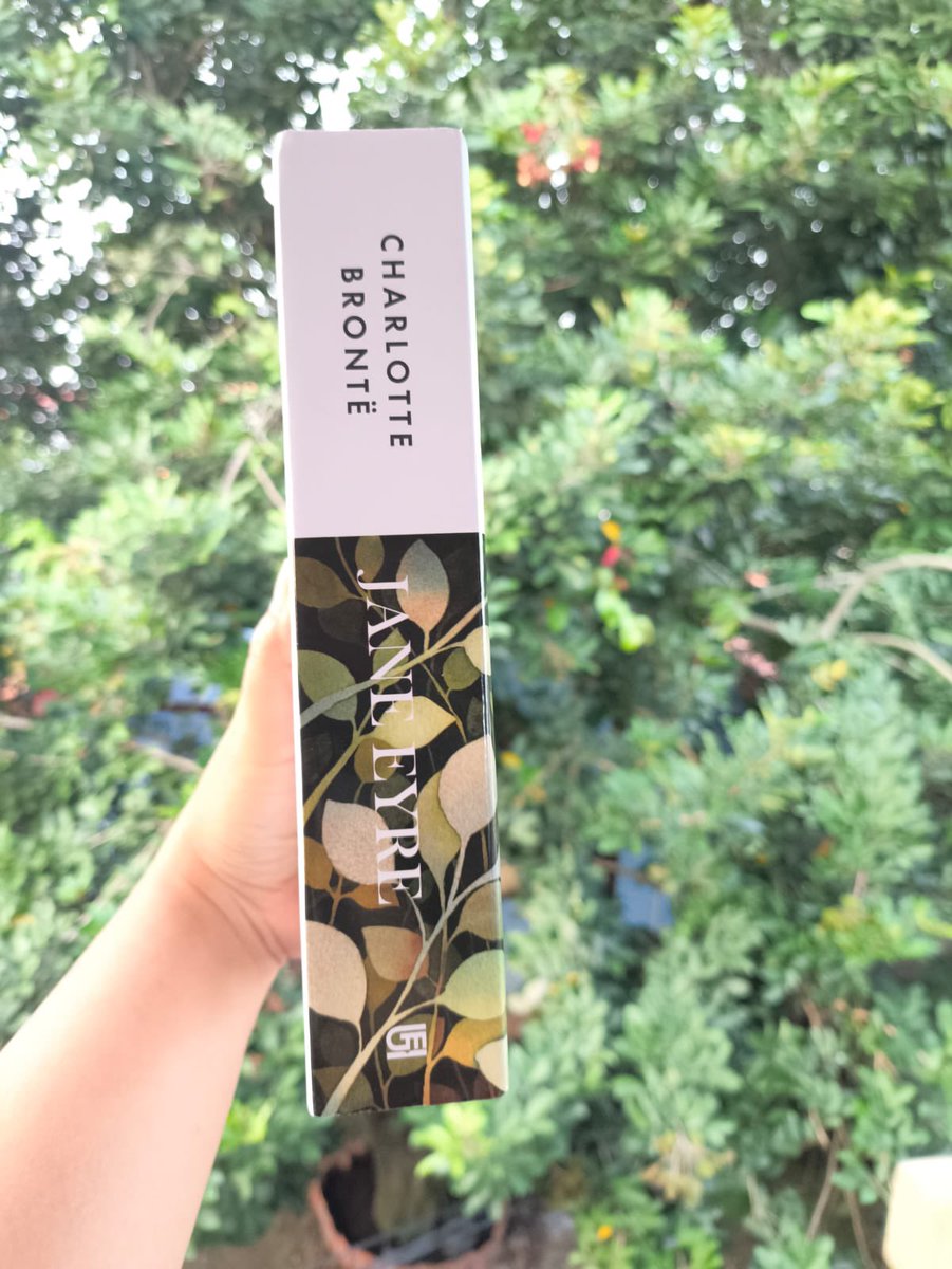 Gusy, heran bgt deh sama mp gramed. Temenku beli jane eyre ENG vers. Tapi yg dikirim malah versi indo. Katanya salah input foto😡 Gak bisa dibalikin karena gak ada video amboxingnya.

Jadi, bantuin temenku wts novel ini gusy. 💰110k+ongkir dari jaktim. DM for nego😭