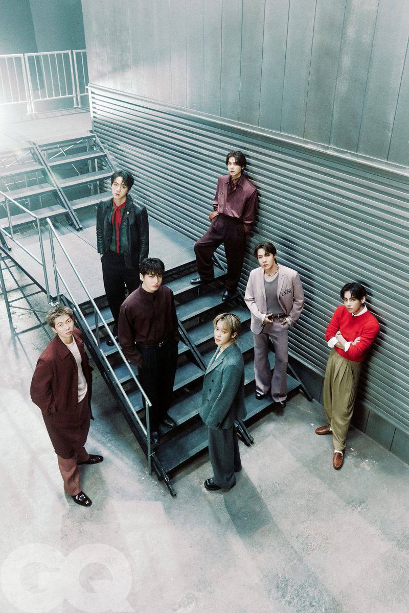 اولین عکس گروهیشون بعد از اون همه اتفاق و بعد از سه سال دوری🥲
خوشحالم که دوباره باهم و کنار هم میبینمشون🥹💜✨️
BTS FOR GQ MAGAZINE 
BTS IS BACK
#BTSxGQMagazine
#BTSxGQ
<a href="/BTS_twt/">방탄소년단</a>