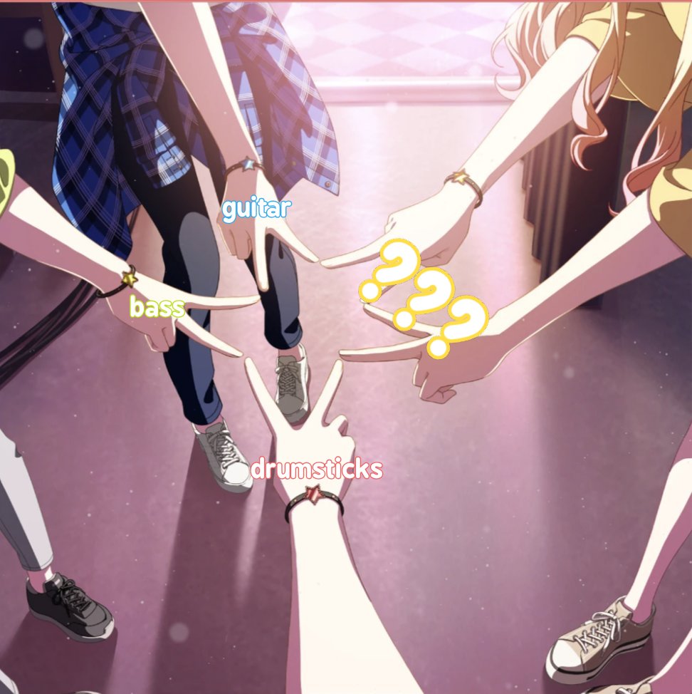 Isn't it because everyone else is holding something while on stage therefore saki is the only one that has two free hands