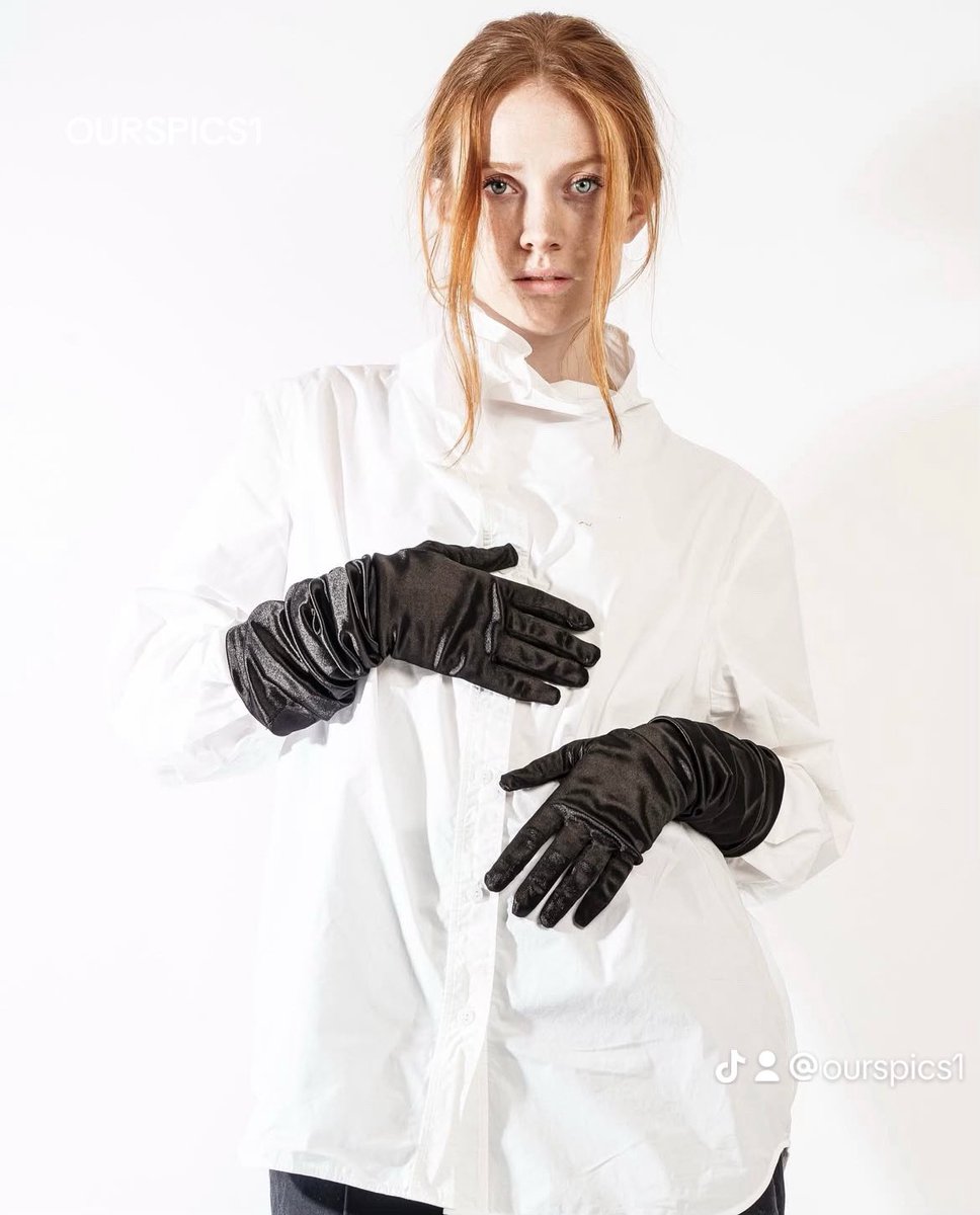 ourspics1's tweet photo. #photography 
#shooting #paris #mode https://t.co/52asEXaxvC