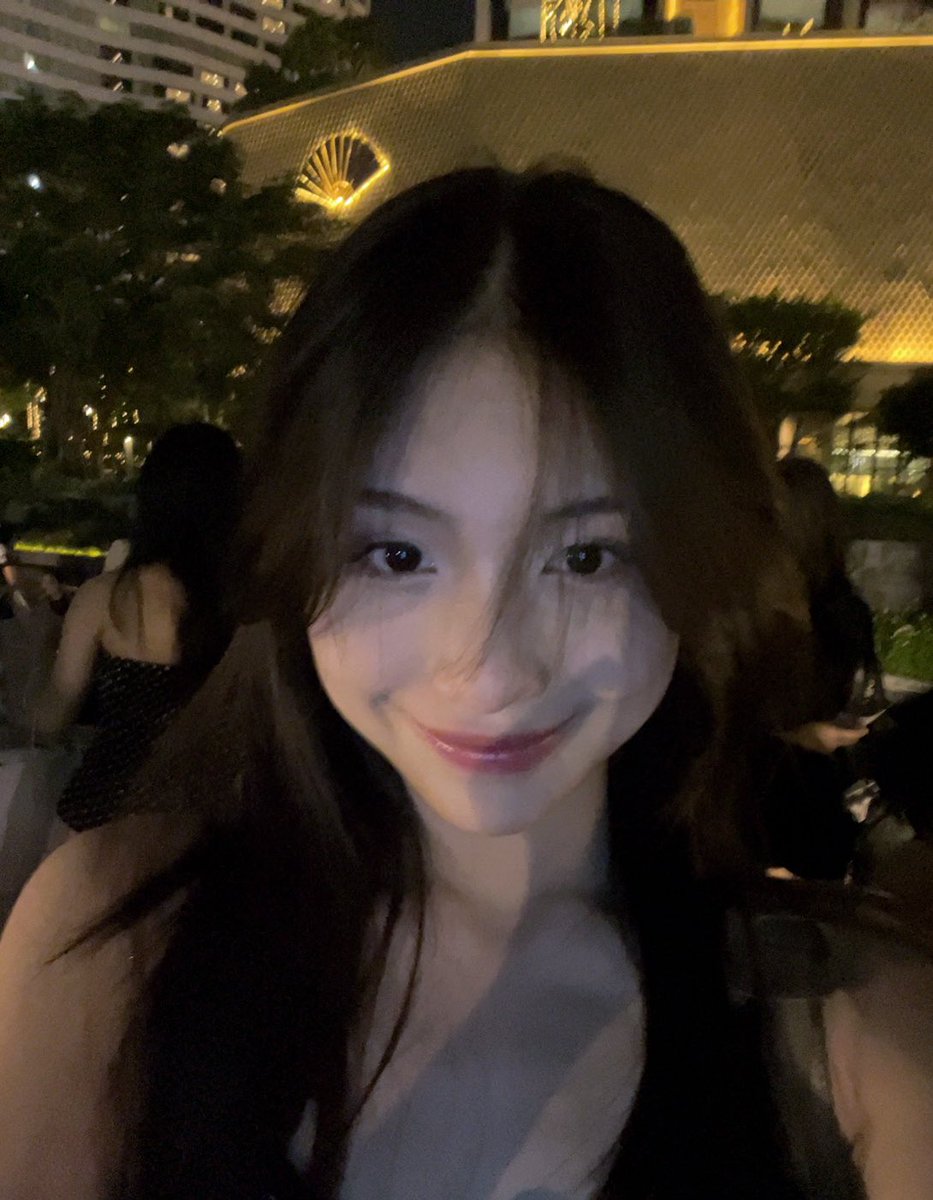 Thankyouuu so muchhh kakk <a href="/Michie_JKT48/">michelle alexandra</a> untukk vc hari ini, seru buangeddd, akuu ga nambah oshi lagi kokkk (tapi gatauu 😝), janluppp bikin tiktok tglll 24 Februariiii kaaa Michiee, janlupp makann jugaaaa dan semungudd teruss 😻🤍
<a href="/Michiban_/">⋆.˚∞ MICHIBAN ∞⋆.˚</a>