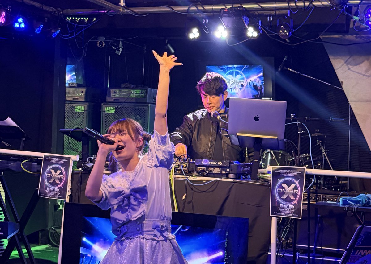 ug05n's tweet photo. 楓ちゃんとりゅうたろさんが出てきたー💕
嬉しい🥰
BLACK OR WHITE?version 3やIMITATION CRIMEも歌ってくれるし、ほんと楽しい🥳✨
かわいい🎵かっこいいー‼️ https://t.co/zNVZ4N3UrQ