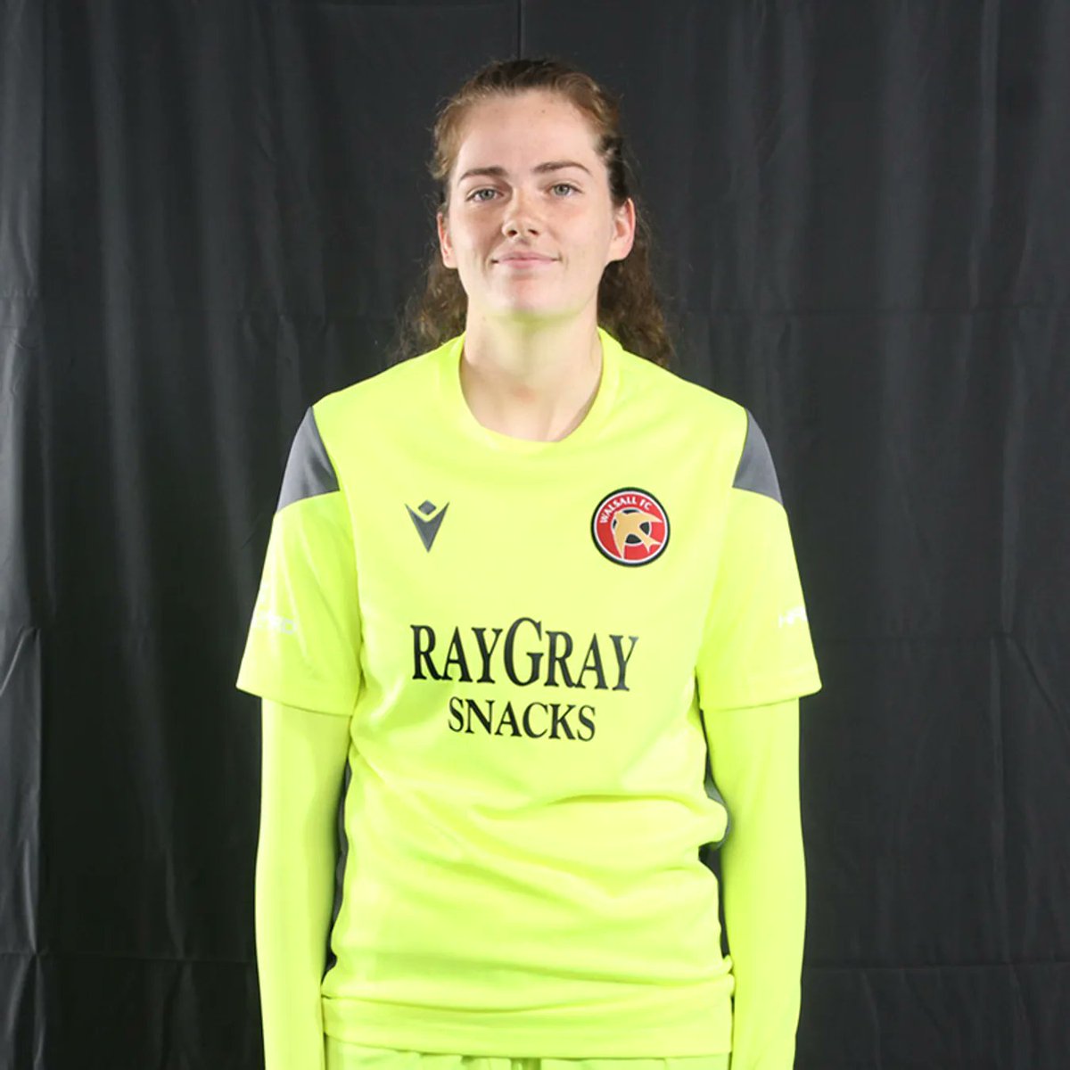 WalsallFCWomen's tweet photo. The results are in and with 63% of the vote, your Player of the Month for January is none other than 𝗢𝗹𝗶𝘃𝗶𝗮 𝗪𝗲𝗹𝗹𝘀! 🧤🏆 https://t.co/kICS7A7Z5z