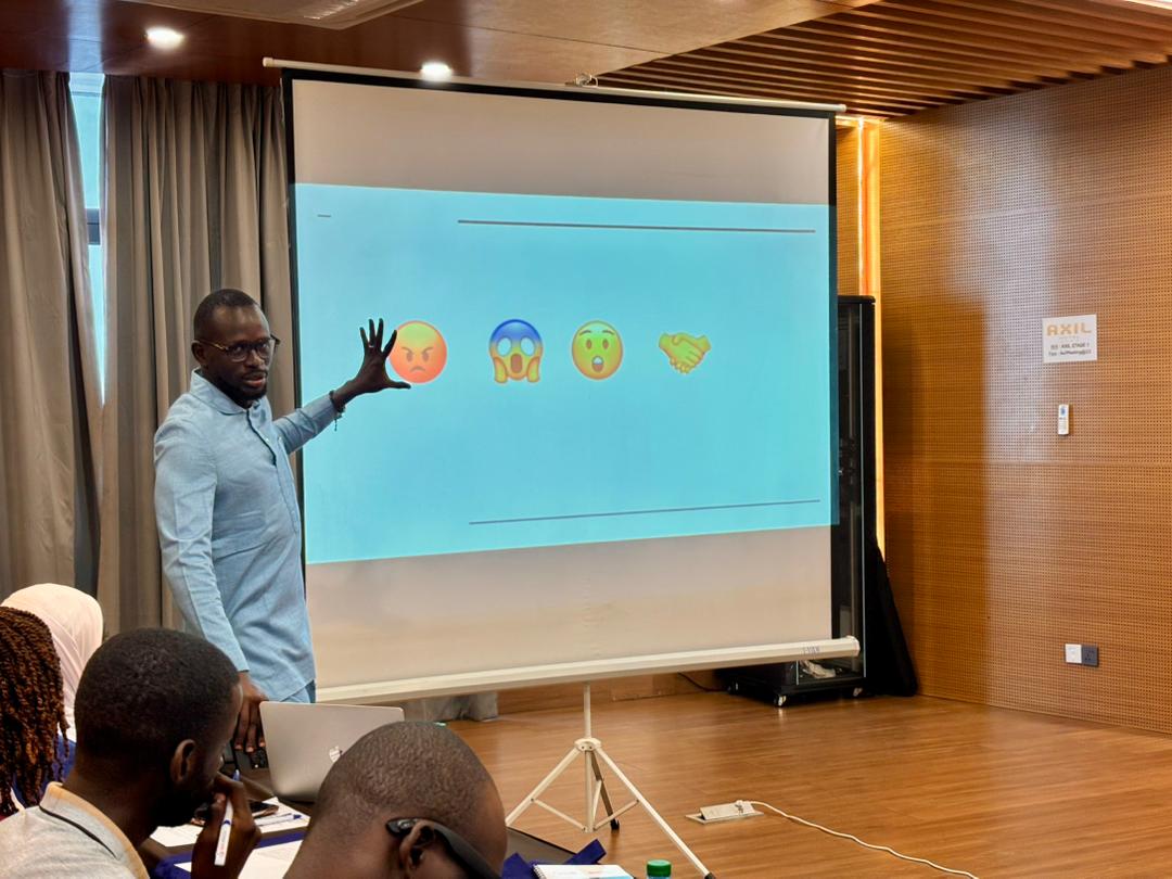 From understanding disinformation mechanisms to hands-on debunking exercises, participants learned to identify fake news, verify sources, and create compelling fact-checks. These journalists are becoming digital sentinels in the fight for information integrity. #MediaLiteracy