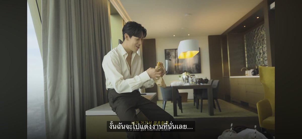 คุยกันเรื่อง ถ้ามีงานเข้า วันที่สตาฟทีมแบมแต่งงาน
แบม : ก็ต้องไม่รับงานสิ
สตาฟ: โอวววว / ถ้างาน 3ร้อยล้านล่ะ
แบม : ก็ไม่รับ
สตาฟ: โอวววว
แบม : แต่ถ้างานนั้นจ่าย 3พันล้าน ก็คงต้องรับคับ🤣🤣
สตาฟ: งั้นฉันก็จะไปแต่งที่นั่นเลย… 🤣
#BamBam 

youtu.be/z_8ojJ3Gc88?si… via <a href="/YouTube/">YouTube</a>