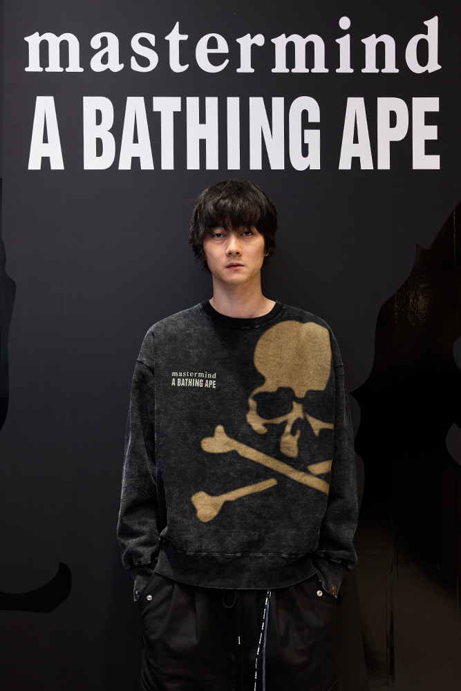 BAPEOFFICIAL's tweet photo. Vingo and Yanagi Shuntaro arrive at the mastermind A BATHING APE® LIMITED POPUP at ISETAN MEN’S 1F
#BAPE #ABATHINGAPE #mastermindabathingape
#bapexmastermind #mastermindJAPAN https://t.co/6USZ7YFNGd