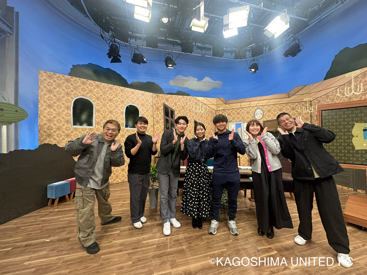 kagoshimaufc's tweet photo. 📺お知らせ(#TVer)📺

／
🙌#てゲてゲ 見逃し配信中です‼️
＼

#MBC 南日本放送「てゲてゲ 」2/11放送
鹿児島ユナイテッドFC特集がTVerにて配信開始されました✨

✅トレーニングの様子🏃
✅#村主博正 監督 #稲葉修土 キャプテン #江川慶城 選手インタビュー🎤
✅宮崎戦後のサポーターインタビュー⛄️
✅#福田望久斗 選手生出演‼️
見どころ満載です🌋

てゲてゲ TVer
⏬
#TVer https://t.co/4TUGDfRJKZ

2月11日(水)放送は
2月20日(金)12:00 終了予定です。

ぜひご覧ください👀
てゲてゲ～🙌

#鹿児島ユナイテッドFC