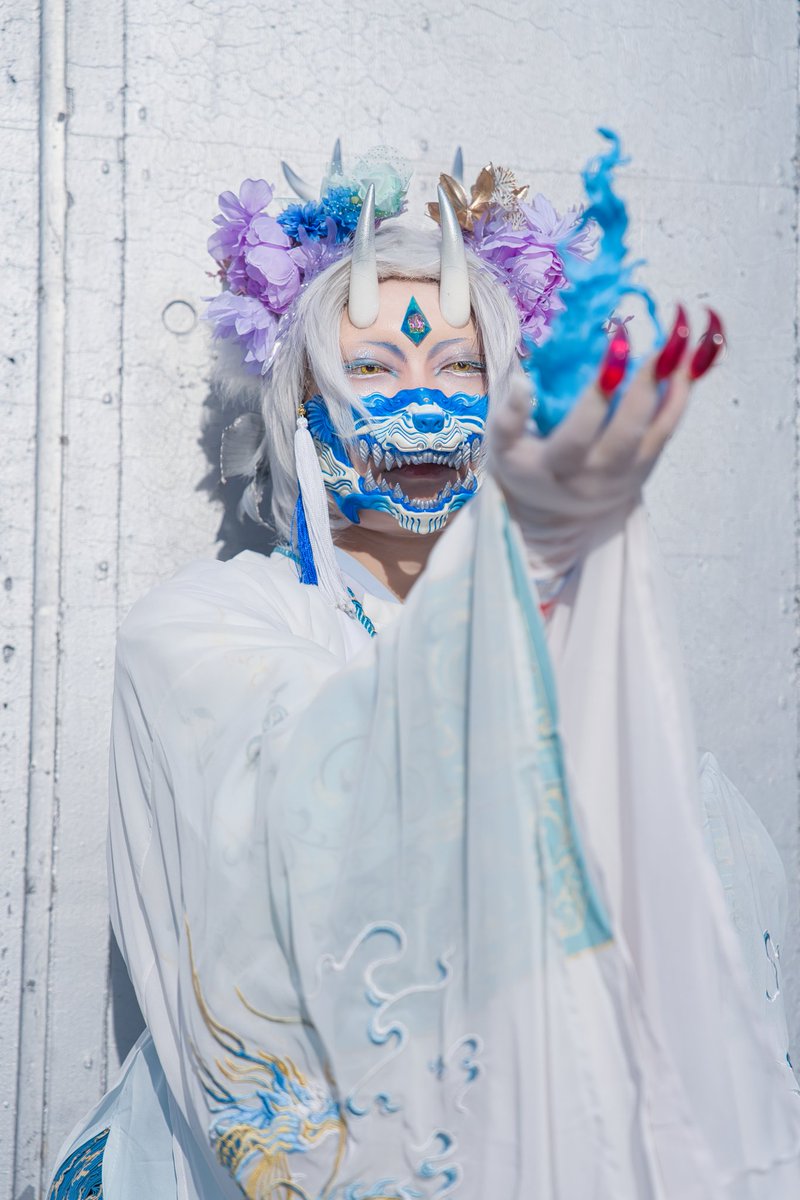 -
ー　神より授かりし　ー
-
-
-
神(藤狼<a href="/TTTourou/">藤狼(とうろう)</a>)サマからなんとプレゼントされました😭♥️
行った時には既に売り切れだったのに😭
ほんとありがたや～｡･(つд`｡)･｡
たくさん使わせてもらいます(人*´∀｀)

char:【創作】狐龍/氷霞
photo:<a href="/shises_tani/">たに📷️22小豆島</a>
#WF2026Wコスプレ
#お面のかしま屋