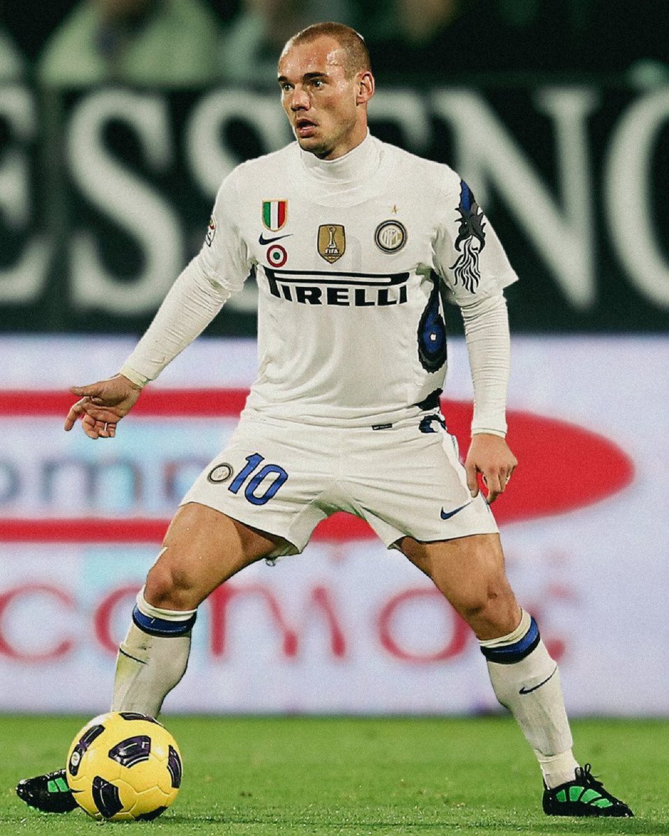 Wesley Sneijder 😍

Nostálgico!