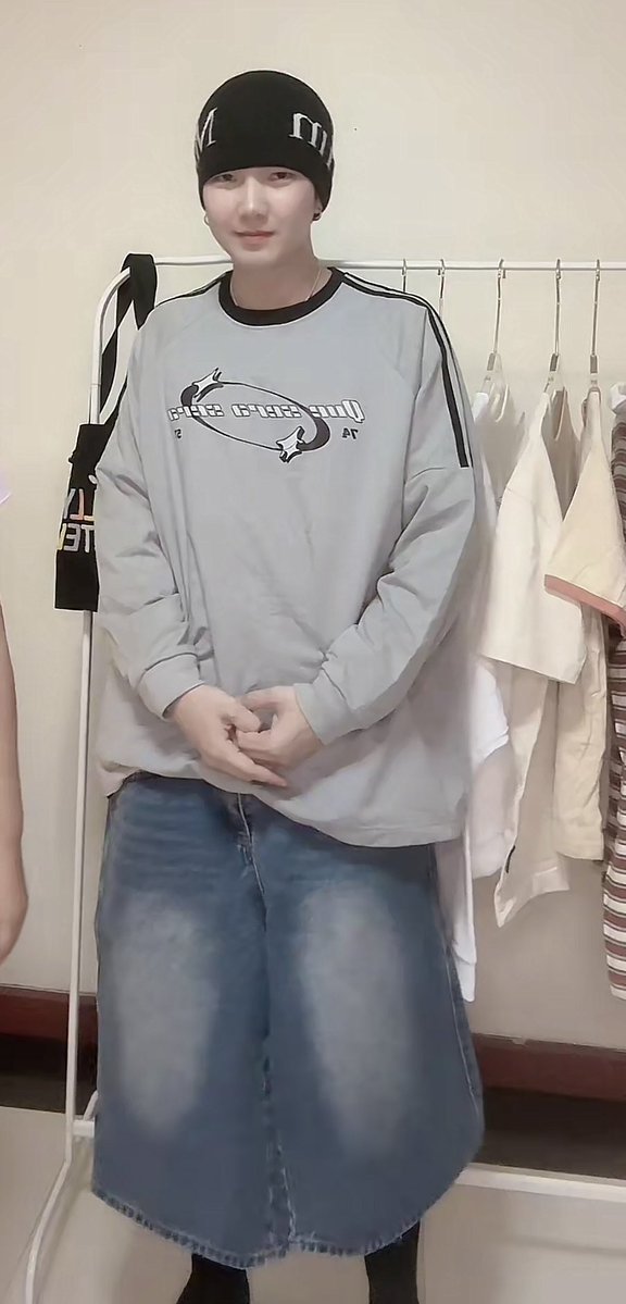 BIUUUUUUUU

#BuildJakapan #Beyourluve 
<a href="/JakeB4rever/">BIU.</a>