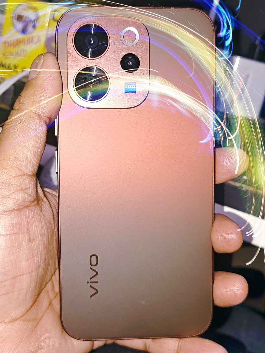 ikkHindustani's tweet photo. #vivo V70 Elite, First Impression https://t.co/lHF9gMbmvR