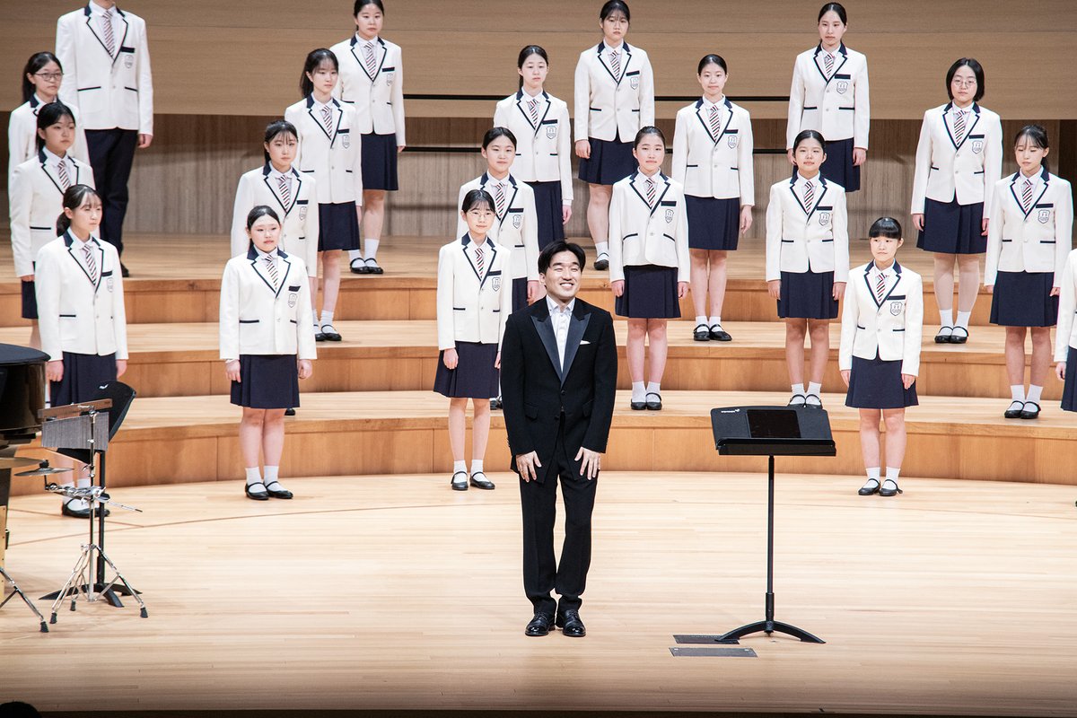 어제 있었던 <부천시립합창단 어린이 음악회 - 우리가 노래하는 이유>에 함께해 주신 모든 관객 여러분께 진심으로 감사드립니다 🧡 어린이들의 맑은 웃음과 여러분의 따뜻한 박수가 어우러져 더욱 빛나는 시간이었습니다. 
함께해 주셔서 감사합니다. 다음 무대에서 또 만나길 기대하겠습니다🎈🎵