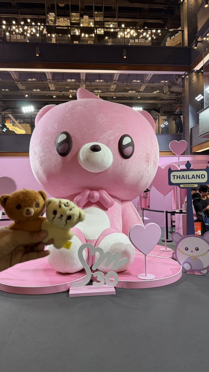 mkhcnn's tweet photo. 🐻🐯🇹🇭💖
#SM30 #SMTOWNLIVEINBKK https://t.co/VUMArCCNYr