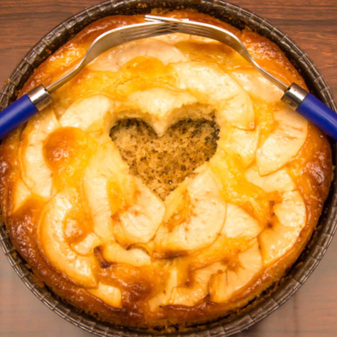 🥧 Southern rule: Dessert is always meant to be shared.
#SouthernLife #SimpleJoys #SouthernRoyalty #SouthernRoyaltyUS