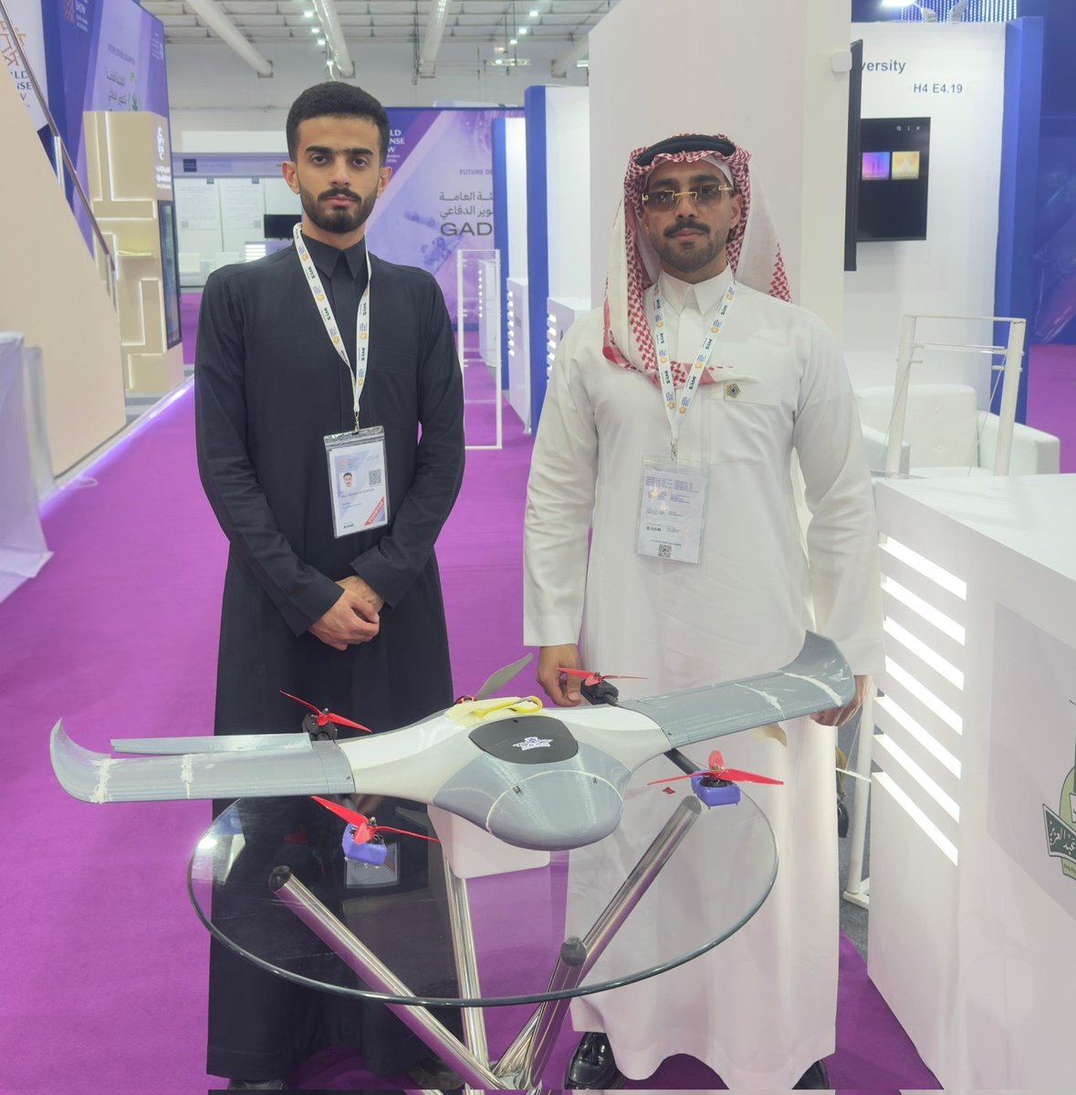 عبداللطيف tweet media