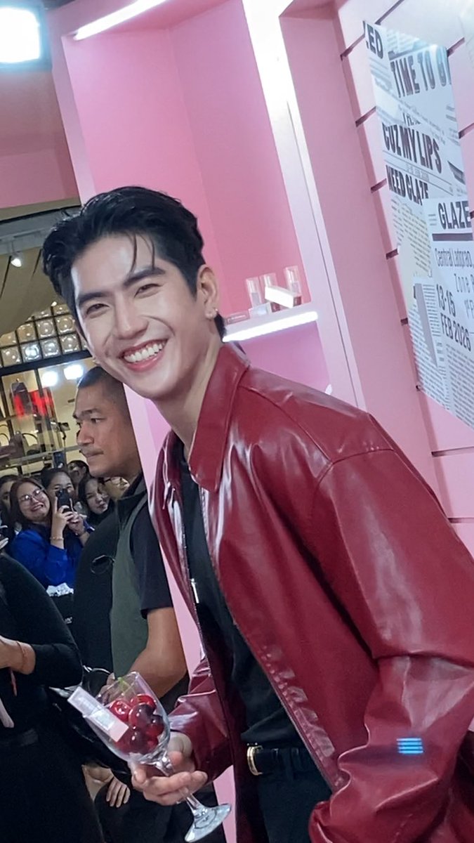 sunshineontalay's tweet photo. น้องซีชื่นใจของหม่าม้า 😭💖

JIMMYSEA X LIFTERGLAZE

#MaybellinexJimmySea https://t.co/9cd9Pwv24l