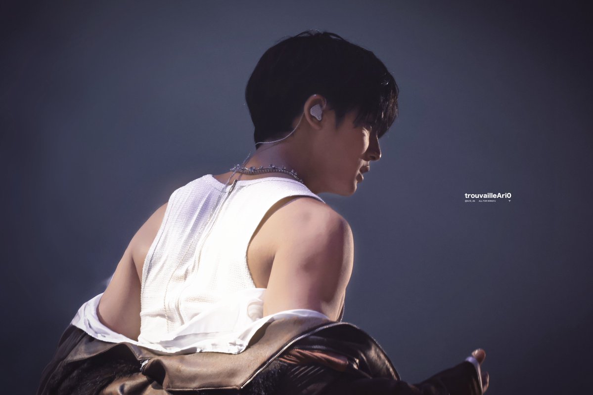 260213 💪 #민규 #MINGYU #ミンギュ #세븐틴 #SEVENTEEN @pledis_17