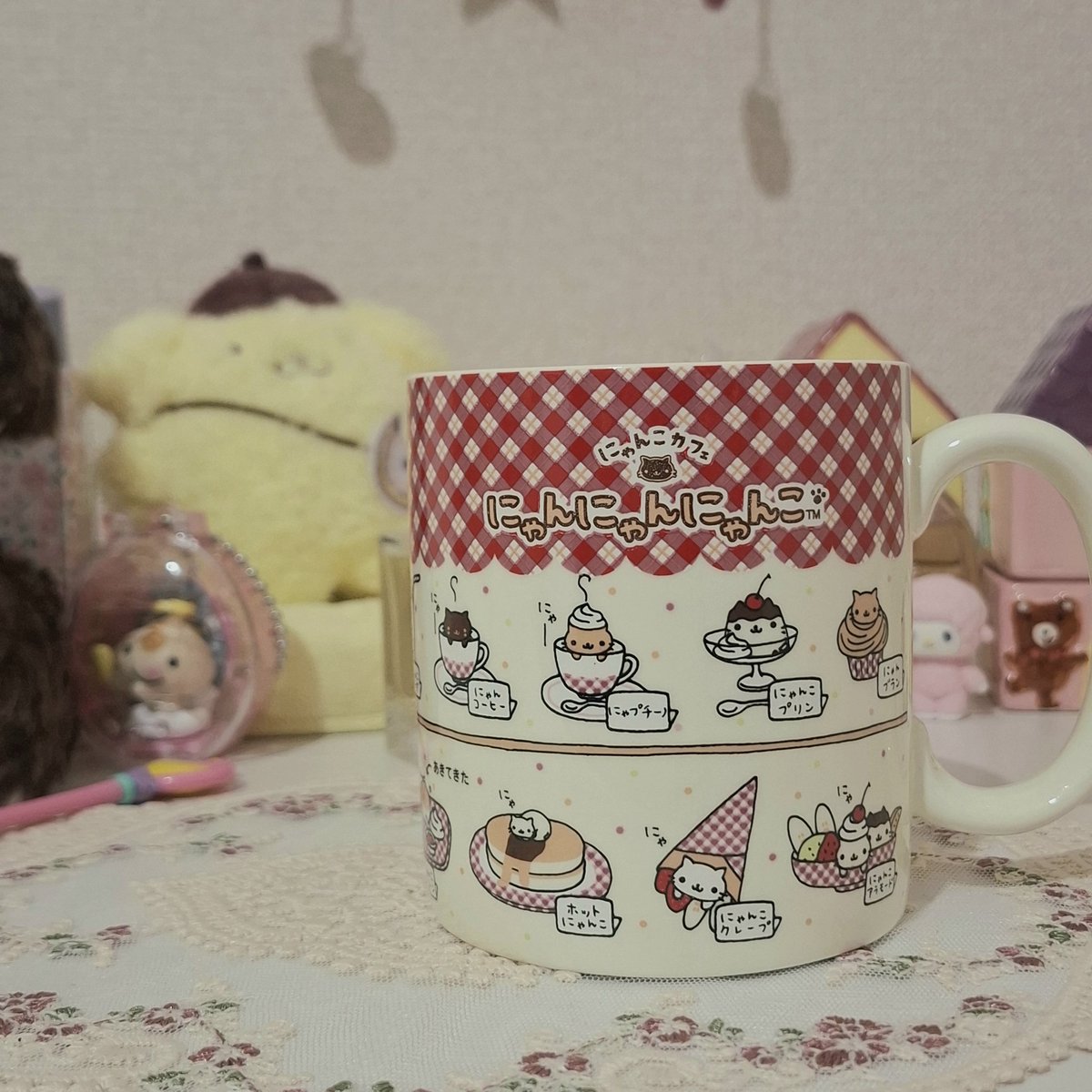 にゃんにゃんにゃんこのマグカップ仕事終わりに買えてﾊﾋﾟ