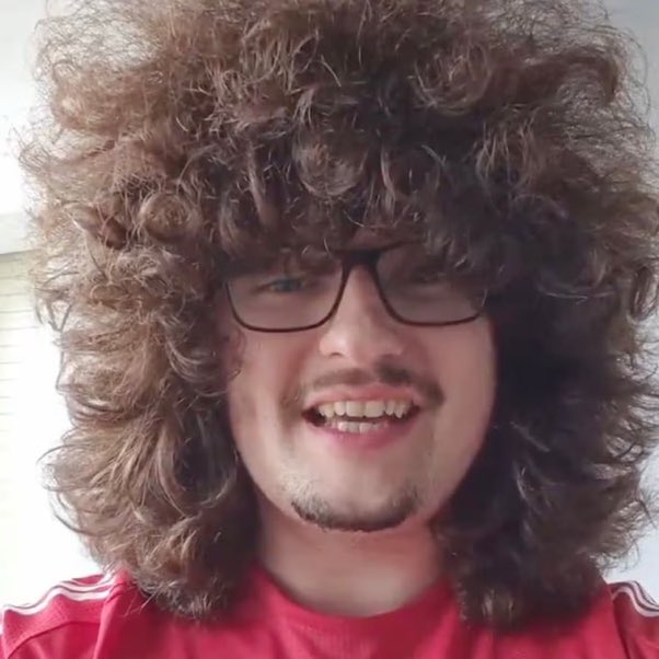 utdfocusid's tweet image. Pendapat jujur lo soal challenge beliau?

Lo fine-fine aja atau udah mulai ganggu nih? Jawab jujur! 👇🏽