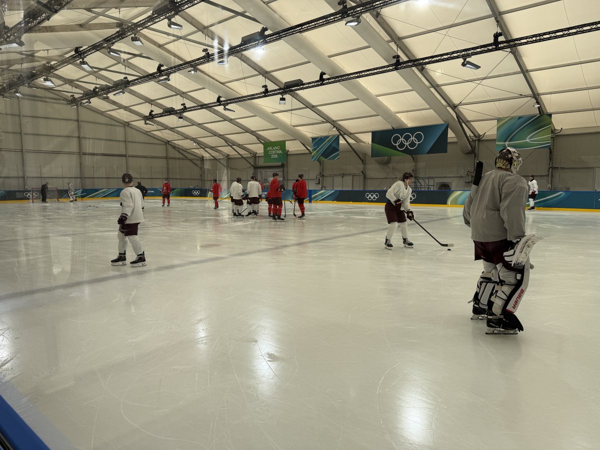 Latvijas izlase pēc vakardienas spēles pie miera devās ap 2-3 naktī, bet šodien komanda teju pilnā sastāvā uz ledus, gatavojoties rītdienas spēlei pret Vāciju ⁦<a href="/LRZinas/">Latvijas Radio Ziņas</a>⁩