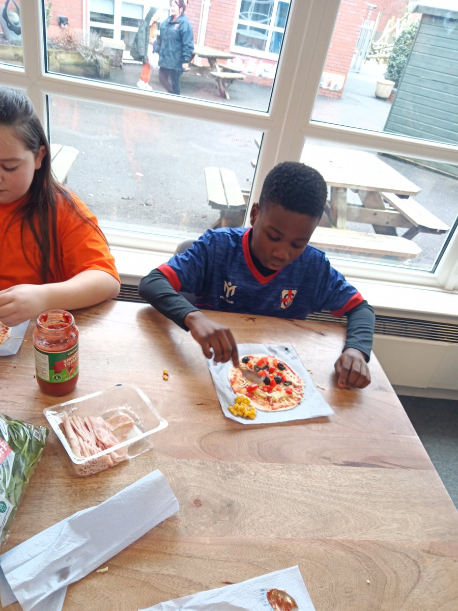 Miss Hynes tweet media