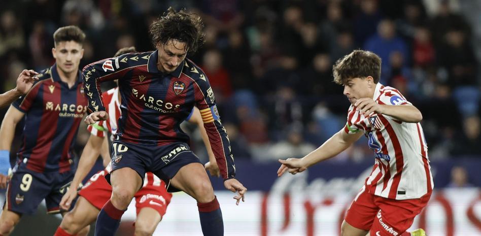 El Levante no olvida a Hugo Duro: derbi con cuentas pendientes en Orriols
valencianista.net/2026/02/13/el-…
<a href="/valenciacf_en/">Valencia CF</a> <a href="/amuntvalencia_1/">amuntvalencia_1 💯⚽🦇</a> <a href="/MundoMestalla/">Mundo Mestalla ®</a> <a href="/SentimentChe/">Sentiment Che 🦇</a> <a href="/vixcavalencia/">Sergio Fuster</a>