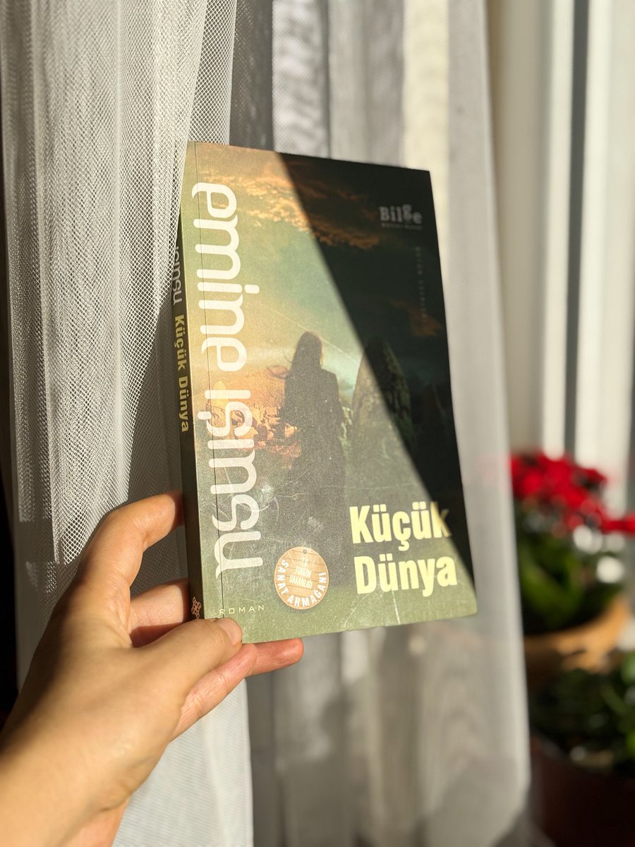 Anlatabiliyor muyum? Bir sağlam dal istiyorum tutunacak. 

#neokuyorum