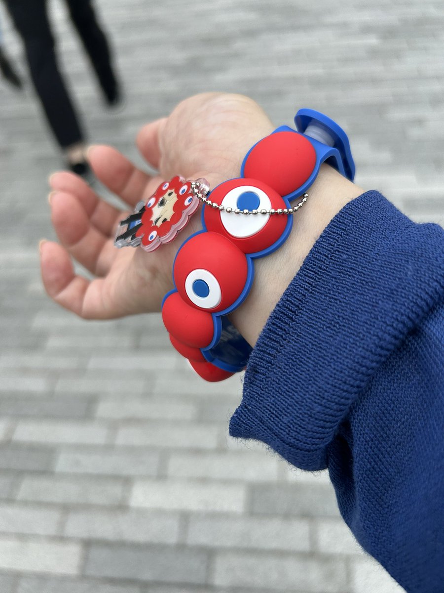 hydeの万博グッズ全部可愛いけど、ミャクミャクなりきりラバーバンドの