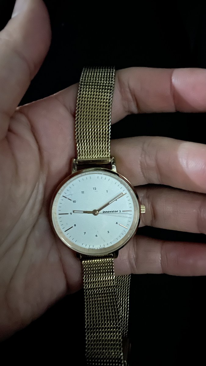 恋人時代に夫からもらった時計。
無くしたと思っていて、同じものを買い替えるかめちゃめちゃ悩んでいたのですが、今日、ひょっこり出てきました…！
もう無くしません大事にします…