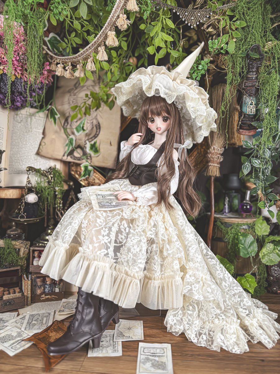 アイドール名古屋 販売品「総レースドレスセット」のご紹介です。 今回