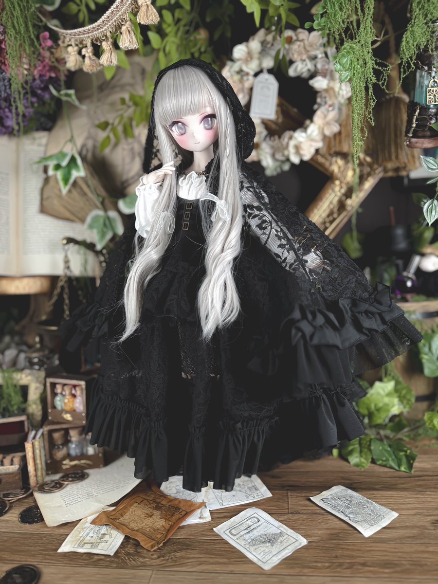 アイドール名古屋 販売品「総レースドレスセット」のご紹介です。 今回