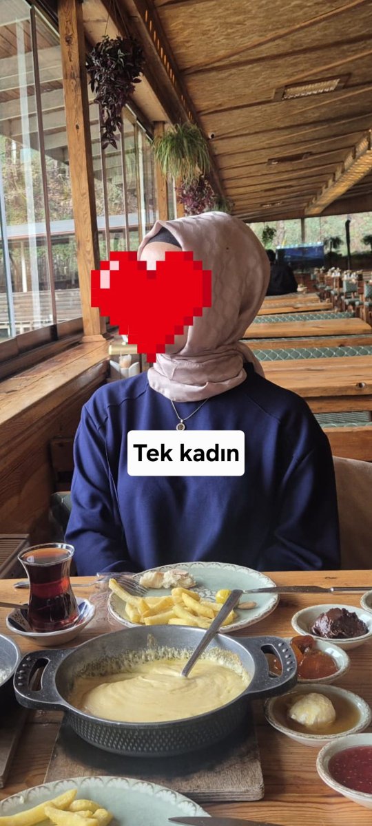 Büşra 🌸 tweet media