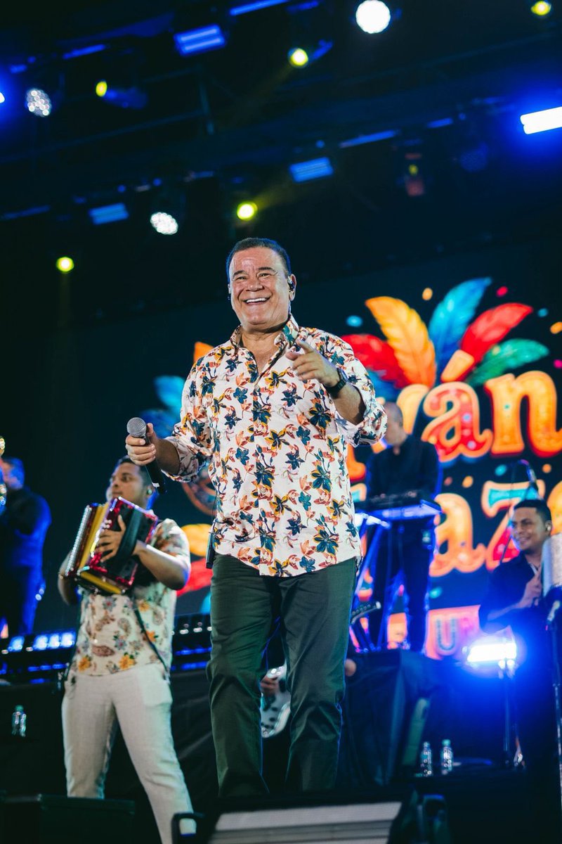 Los artistas #vallenatos son los protagonistas del #carnaval de #Barranquilla y estarán en todos los grandes conciertos de estas #festividades durante cinco días, del 13 al 17 de febrero en medio del derroche de alegría al ritmo de cantos y acordeones. intervallenato.com/inicio/artista…